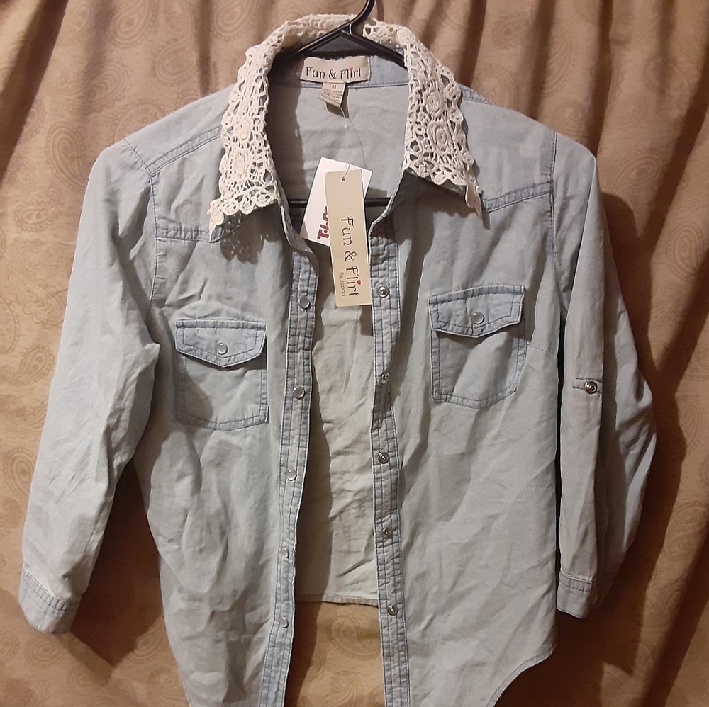 Fun & Flirt Girls Size M Lace Collar Top - NWT